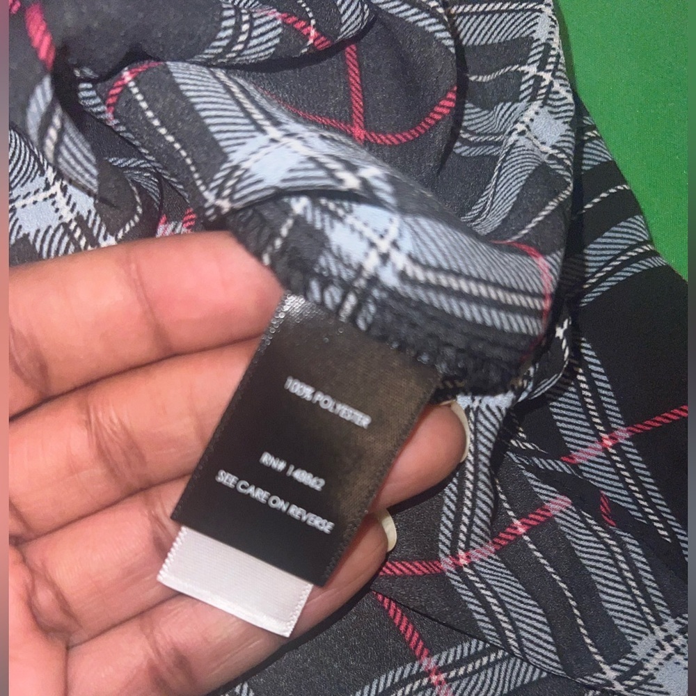 Torrid Harper Plaid Blouse - Black, White, Blue, Red size 3 - Picture 5 of 6